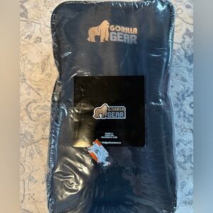 New! Gorilla gear pickleball set brand new in bag!!